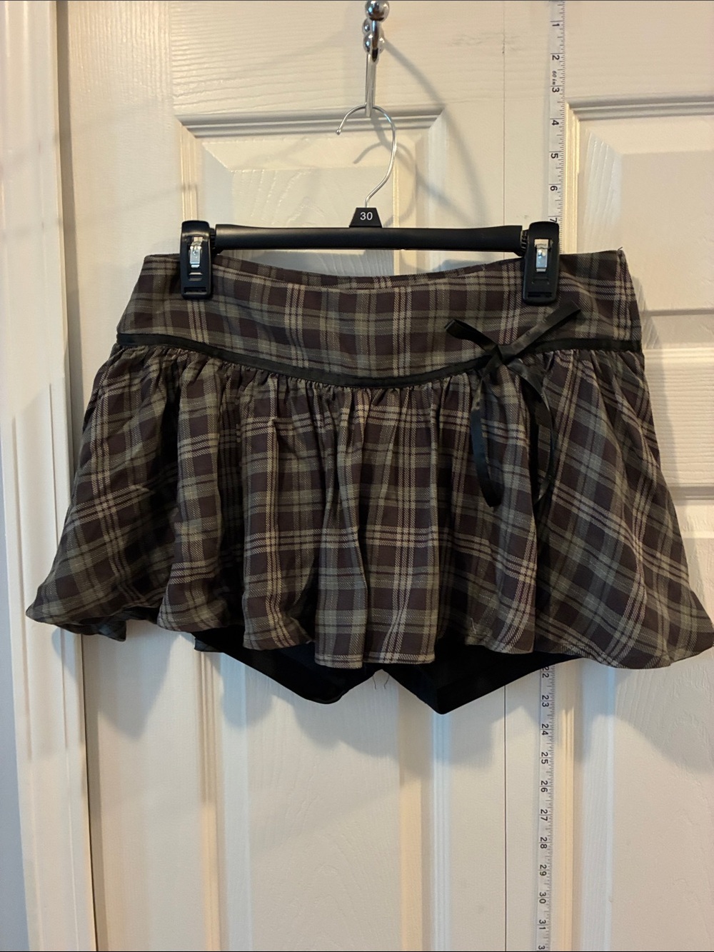 NWT Thorn & Fable Plaid Skort in Green and Black, Women's Size Large